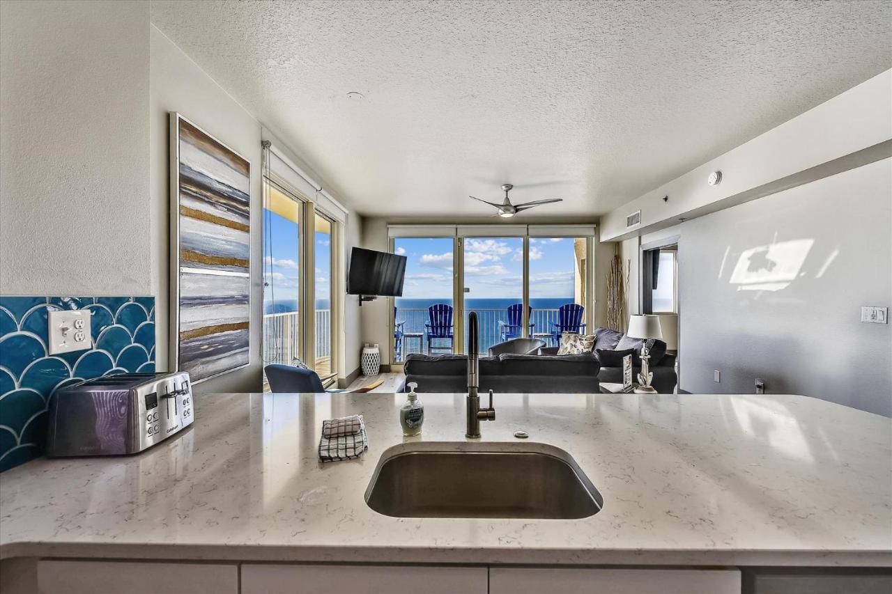 Shores Of Panama: Renovated 2-bedroom With Reserved Parking Apartment *