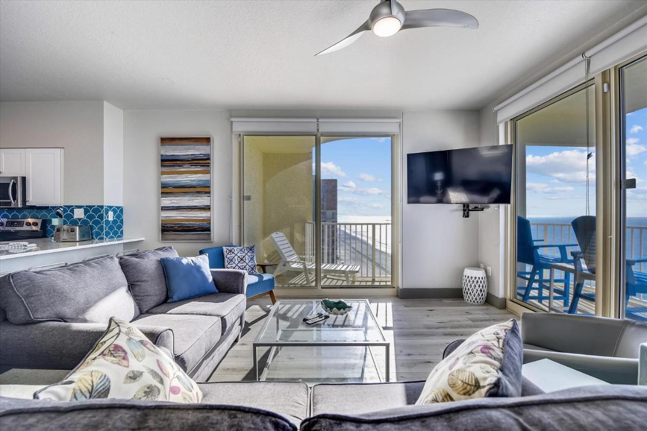 Shores Of Panama: Renovated 2-bedroom With Reserved Parking Apartment *