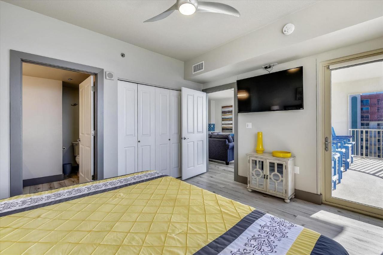 Shores Of Panama: Renovated 2-bedroom With Reserved Parking *