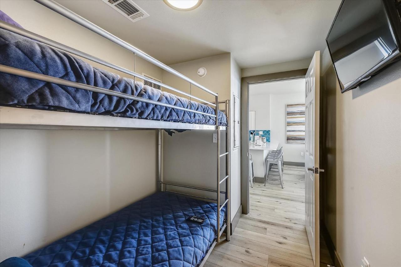 Apartment Shores Of Panama: Renovated 2-bedroom With Reserved Parking Panama City Beach