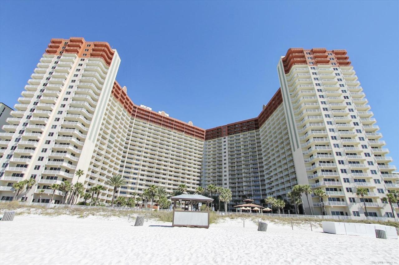 Shores Of Panama: Renovated 2-bedroom With Reserved Parking