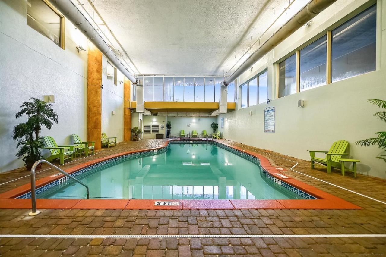 Apartment Shores Of Panama: Renovated 2-bedroom With Reserved Parking *