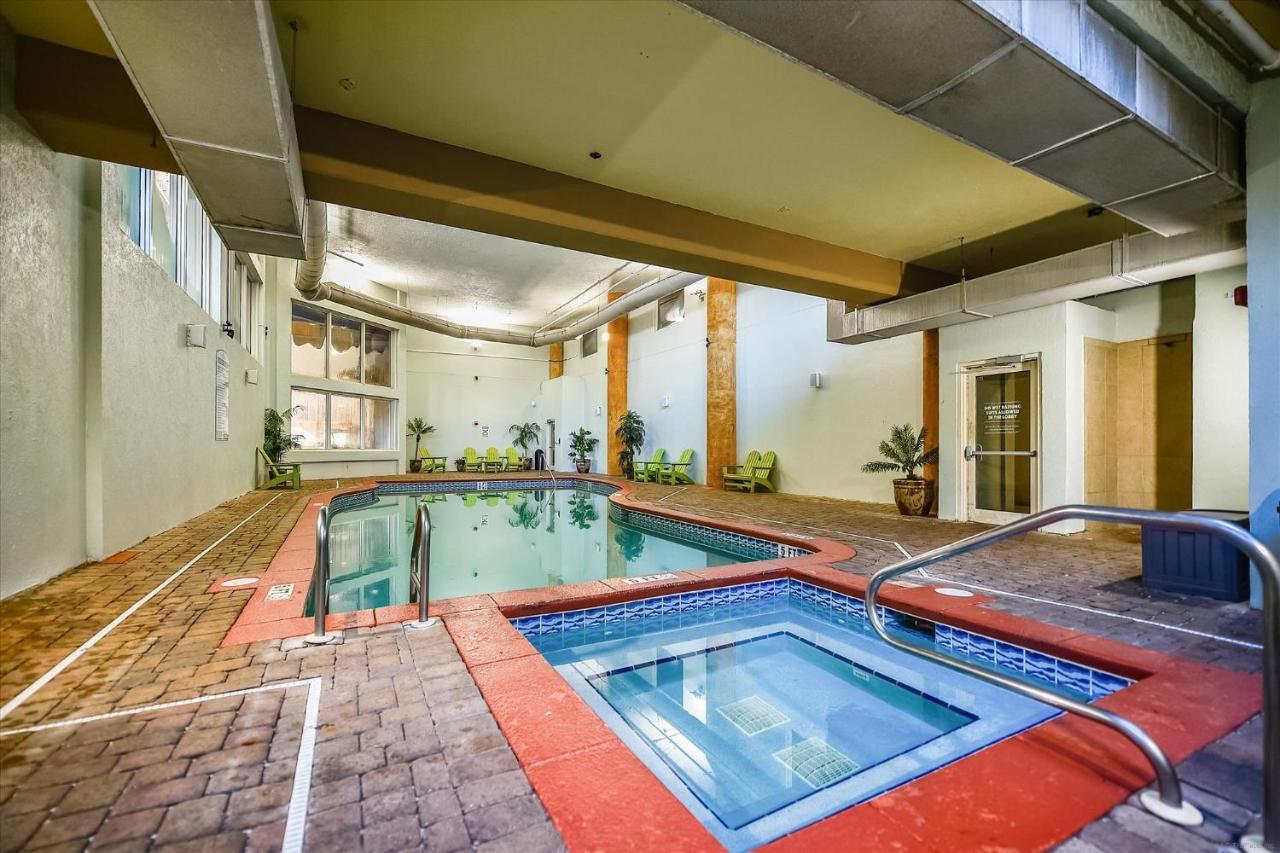 Apartment Shores Of Panama: Renovated 2-bedroom With Reserved Parking