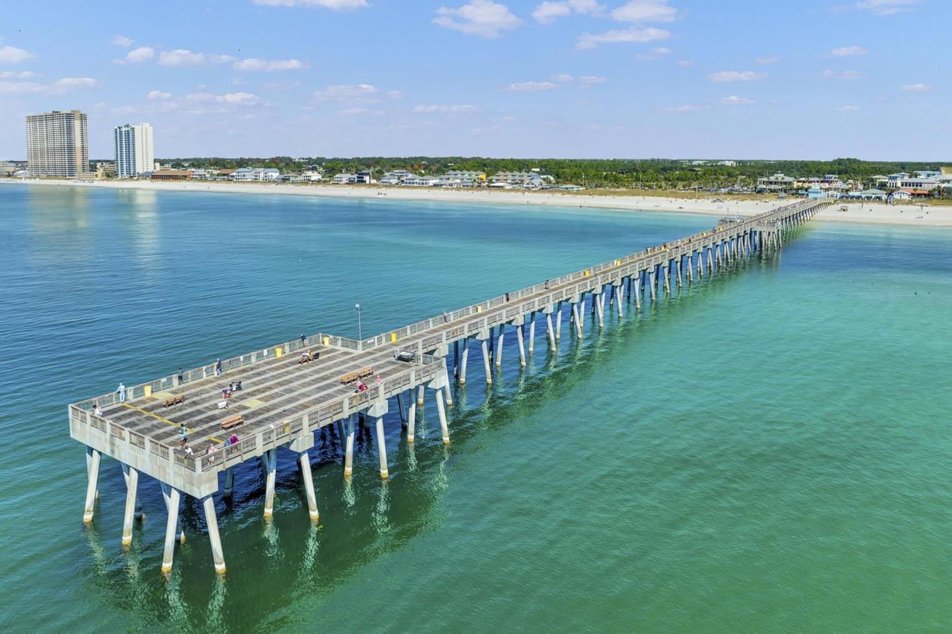 Shores Of Panama: Renovated 2-bedroom With Reserved Parking